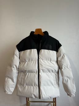 Курткалар 800₽, распродажа 